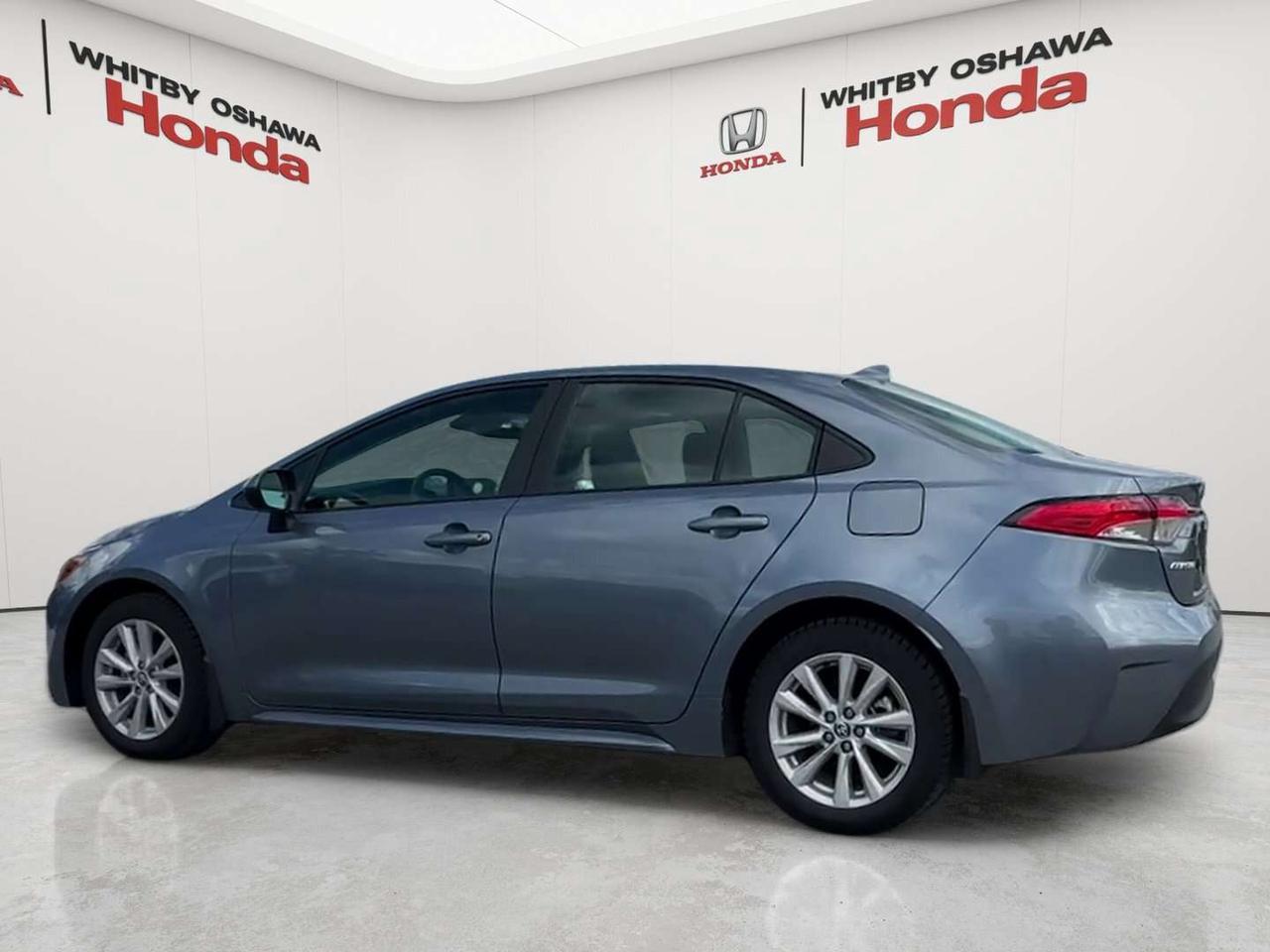 2025 Toyota Corolla LE Photo