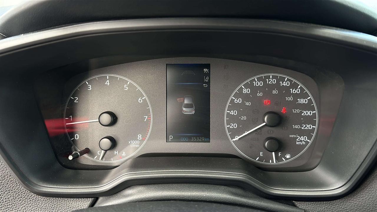 2025 Toyota Corolla LE Photo