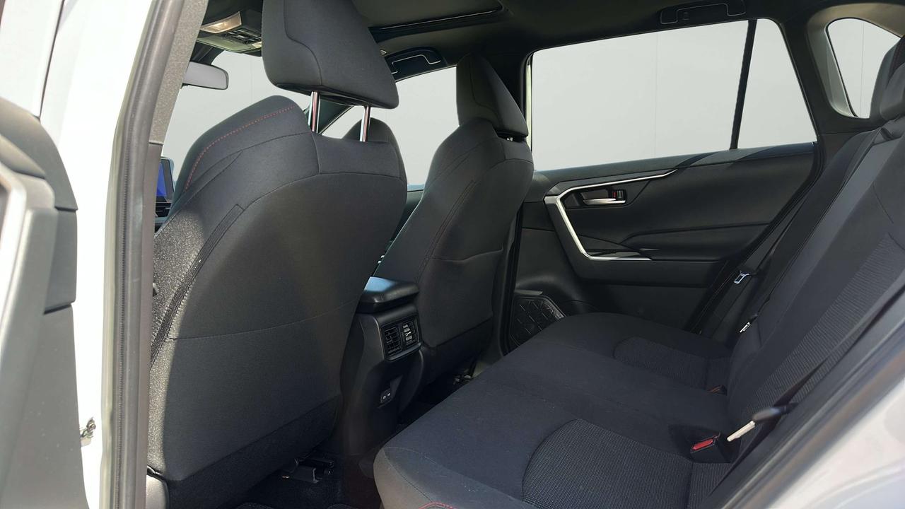 2024 Toyota RAV4 Prime SE Photo