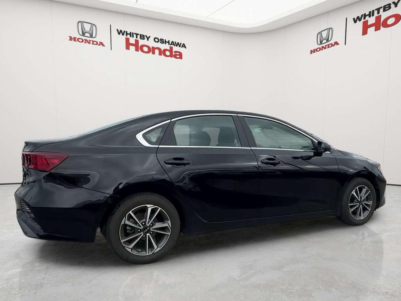 2023 Kia Forte EX Photo