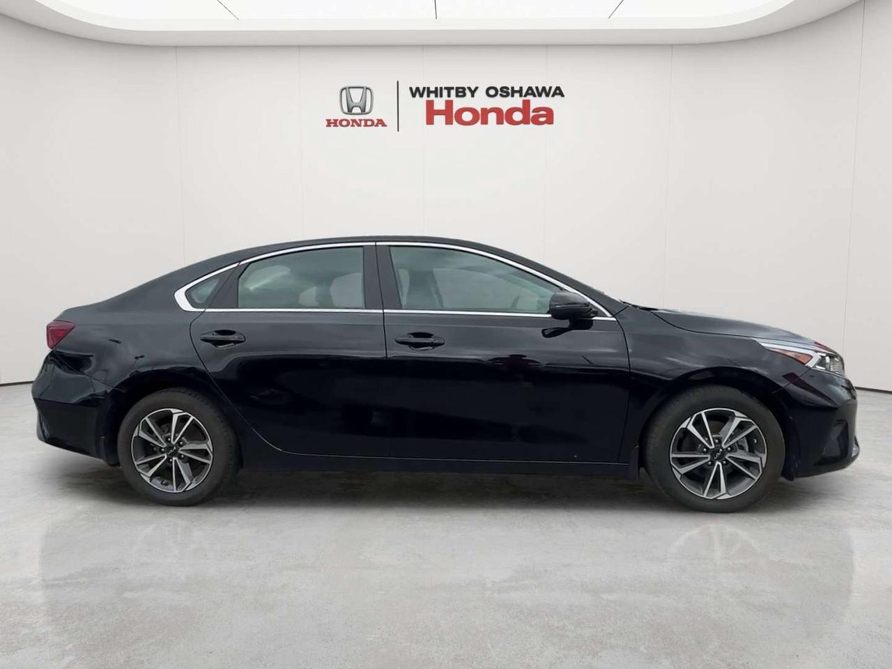 2023 Kia Forte EX Photo