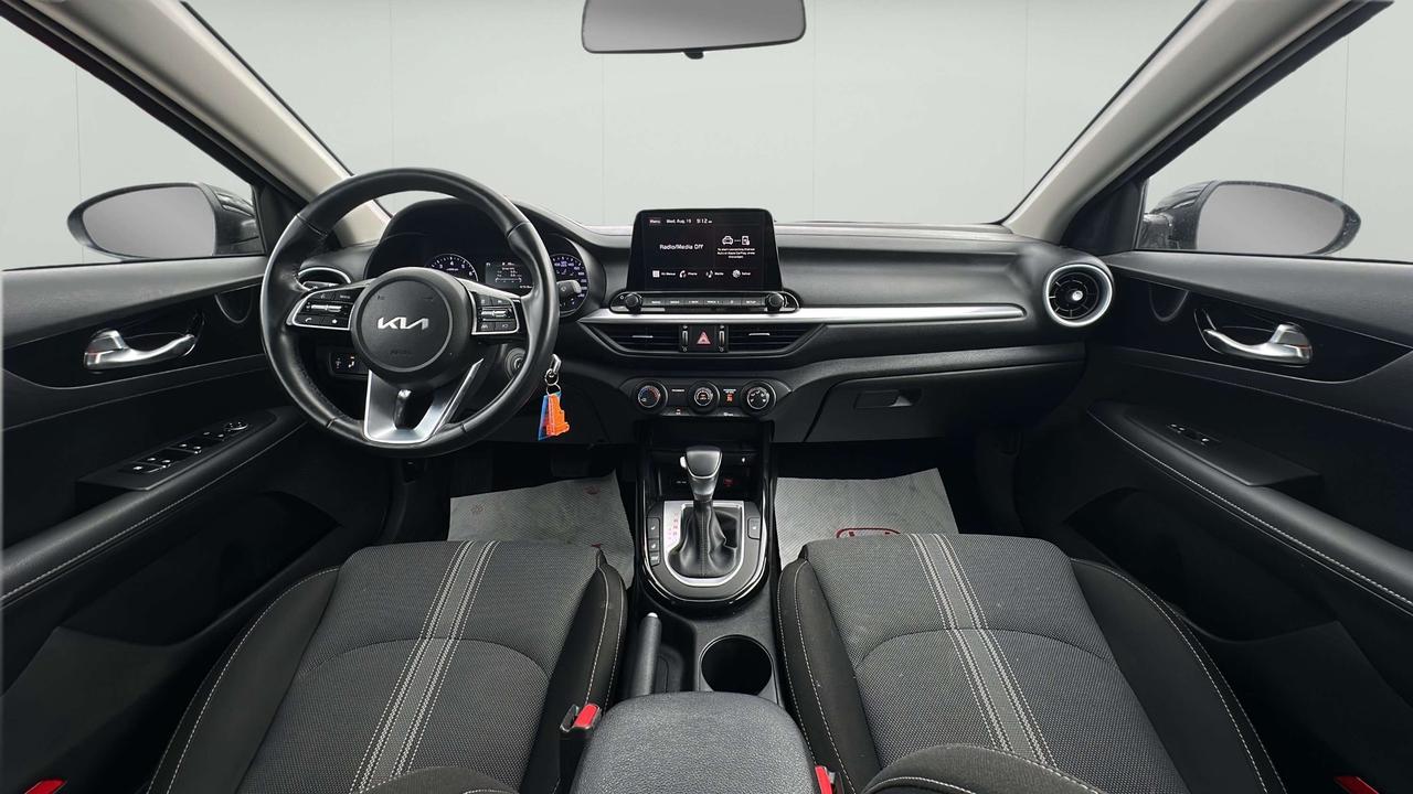 2023 Kia Forte EX Photo