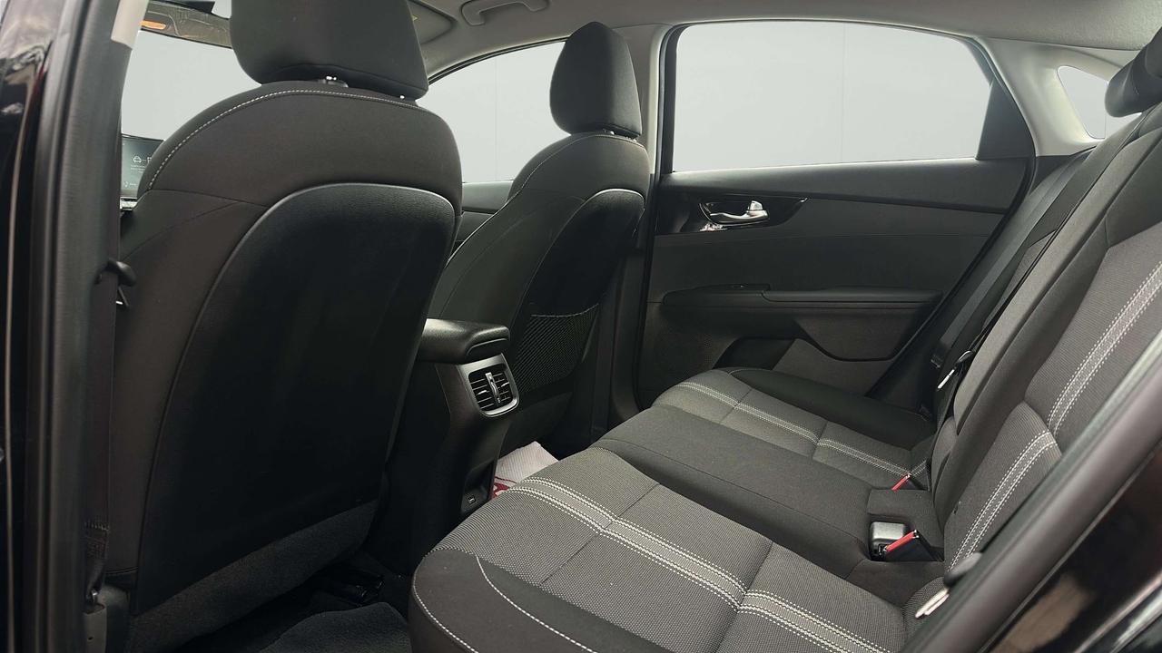 2023 Kia Forte EX Photo