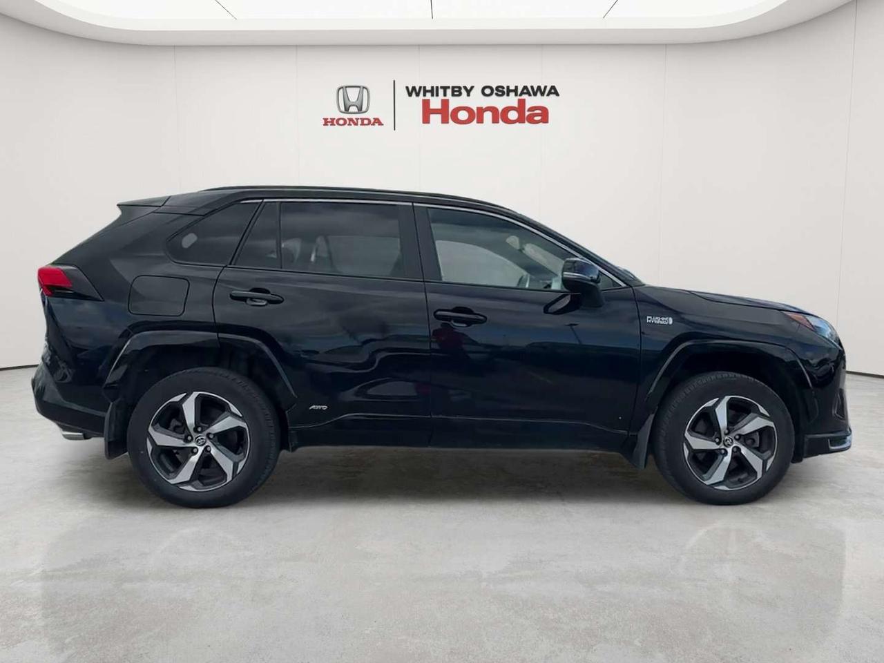 2024 Toyota RAV4 Prime SE Photo