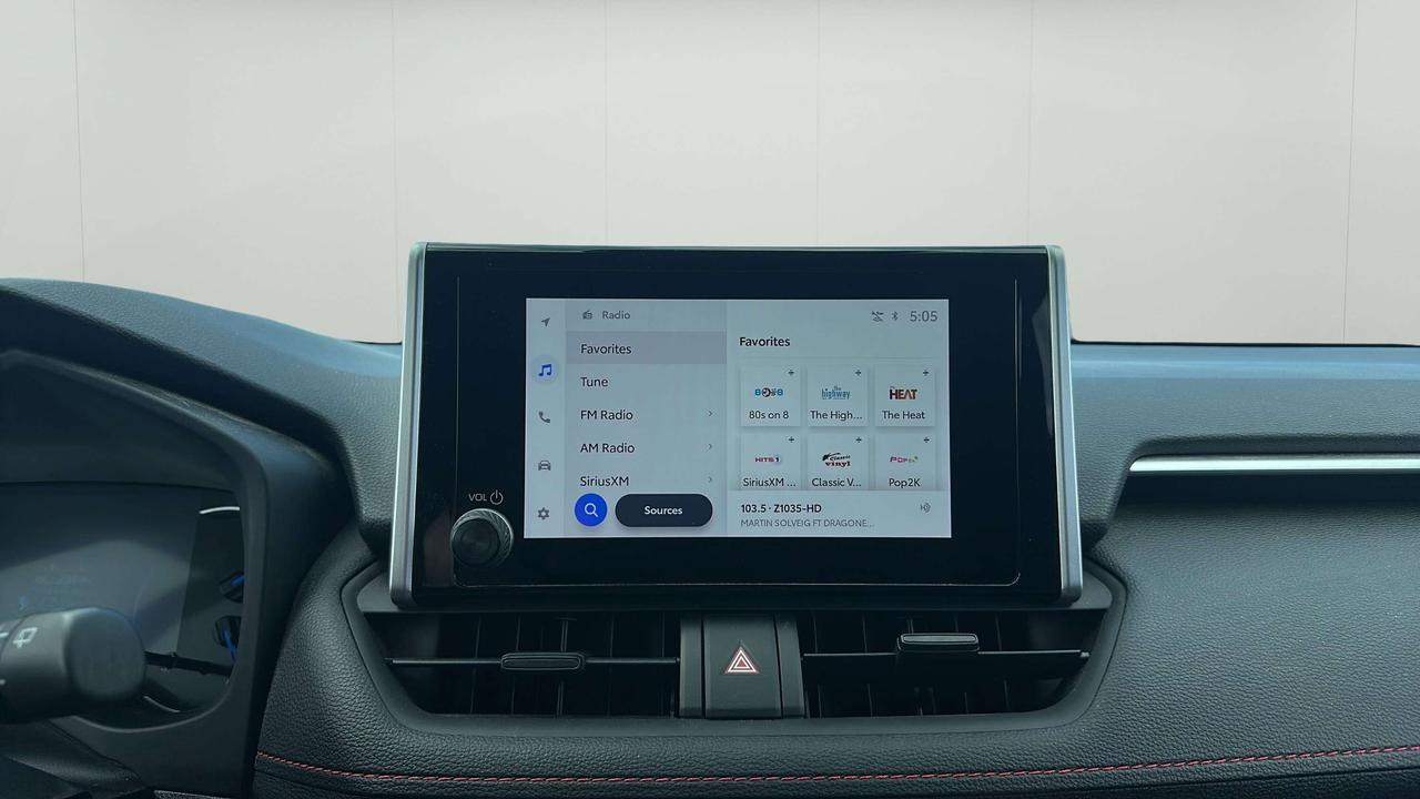 2024 Toyota RAV4 Prime SE Photo