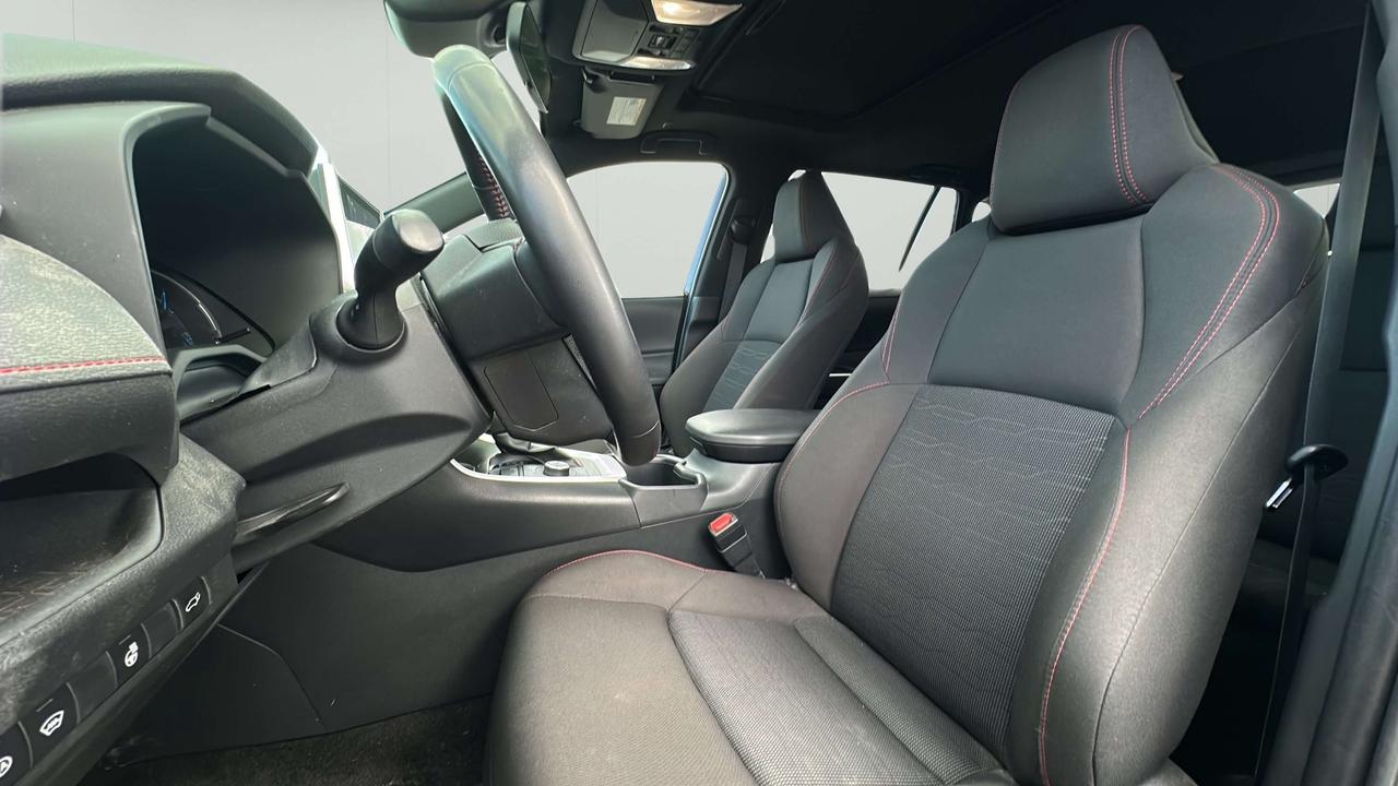 2024 Toyota RAV4 Prime SE Photo