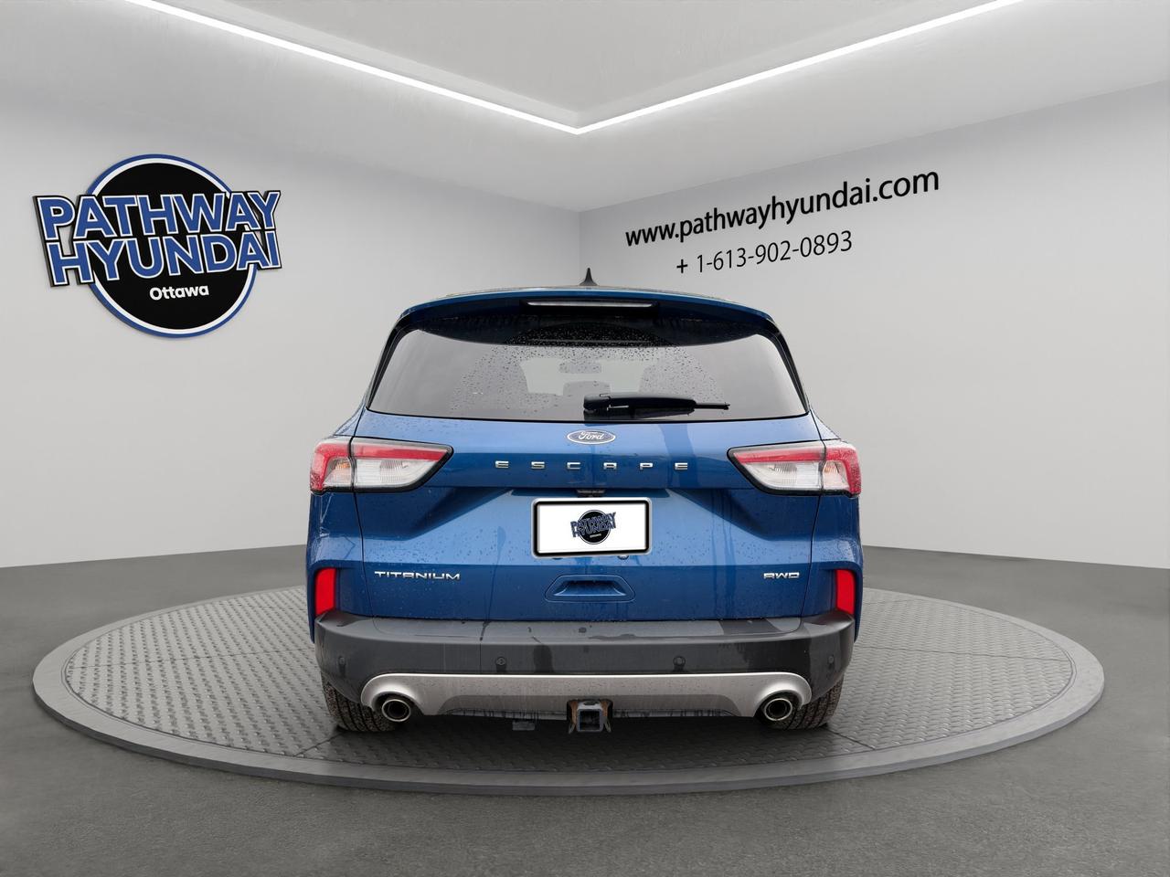 2022 Ford Escape Titanium | Panoramic Sunroof | Heating Steering Wheel | Park Assist | Remote Start | Photo