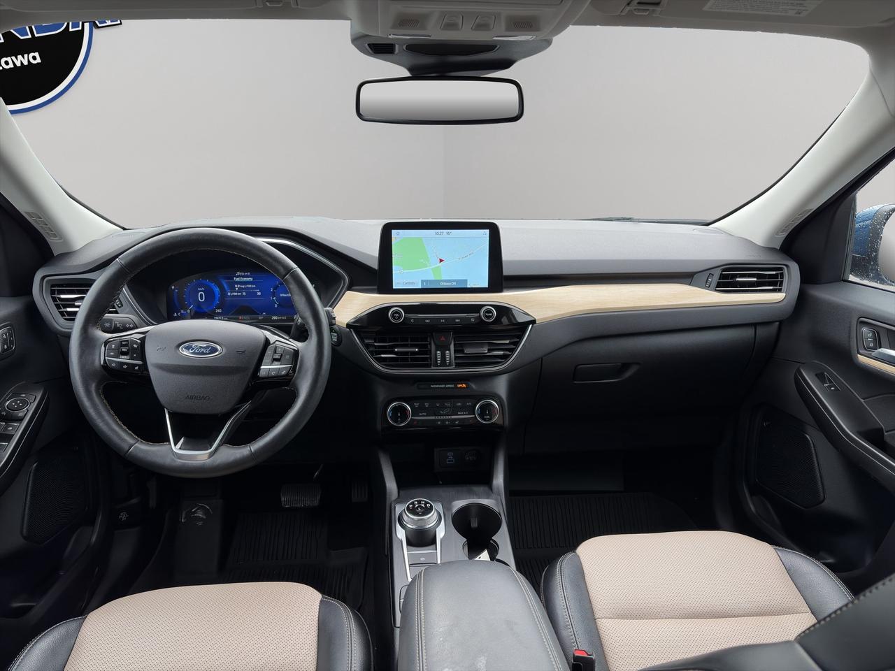2022 Ford Escape Titanium | Panoramic Sunroof | Heating Steering Wheel | Park Assist | Remote Start | Photo