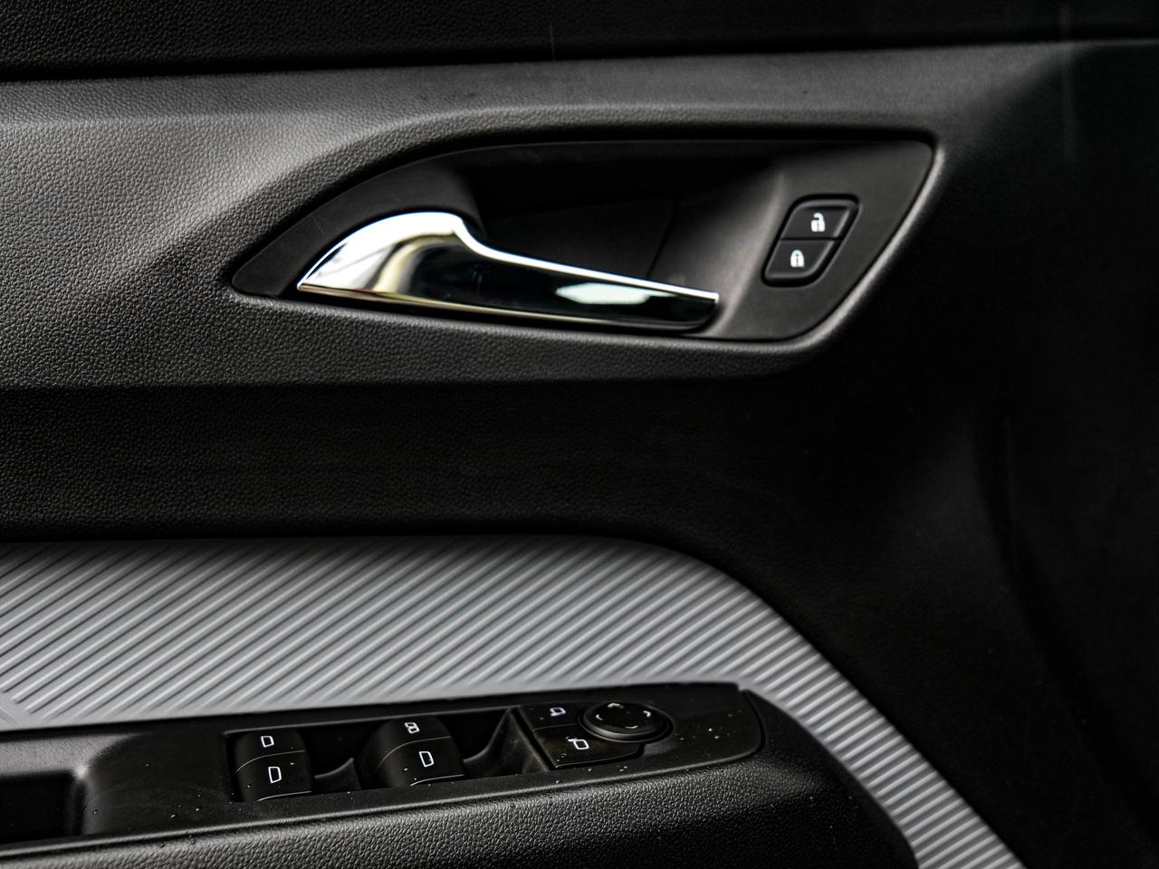 2027 Chevrolet Bolt LT Photo