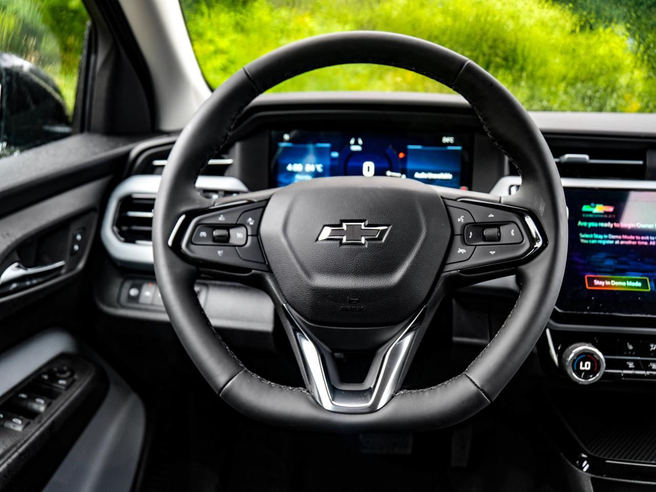 2027 Chevrolet Bolt LT Photo