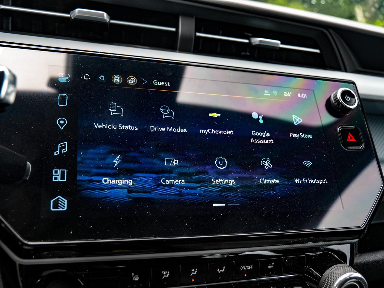 2027 Chevrolet Bolt LT Photo