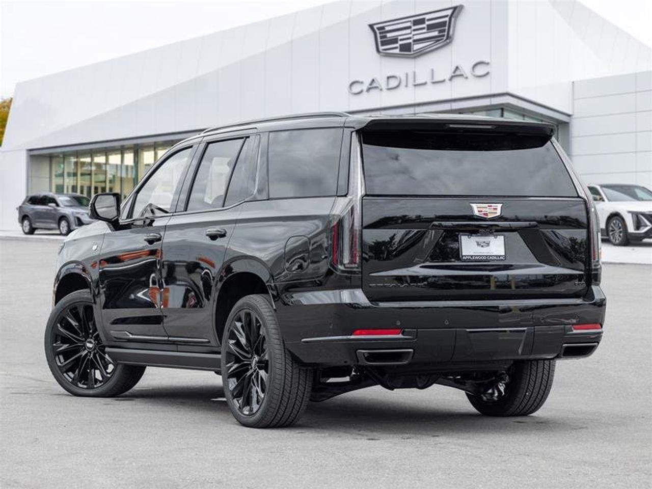 2026 Cadillac Escalade Platinum Sport Photo4