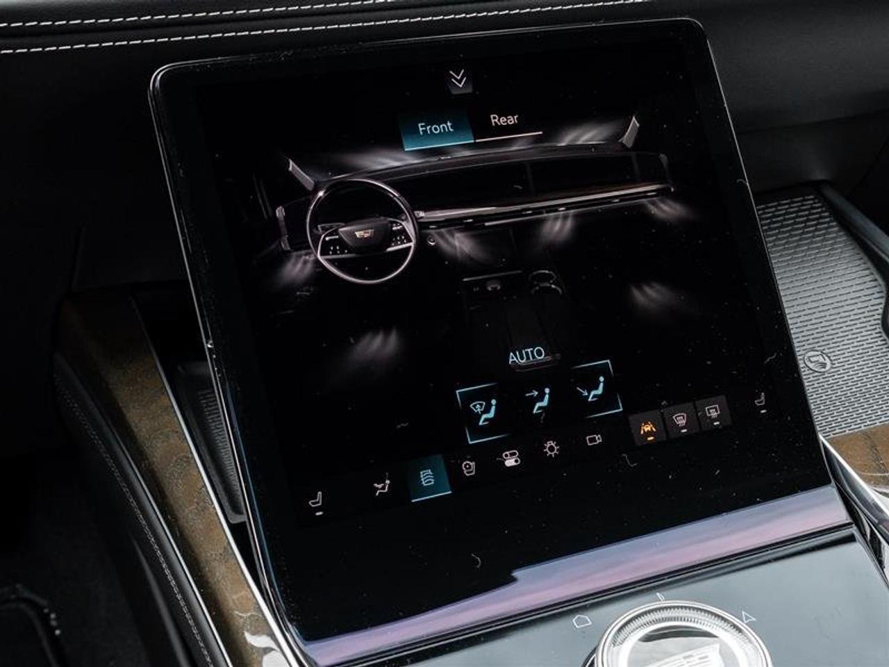 2026 Cadillac Escalade Platinum Sport Photo