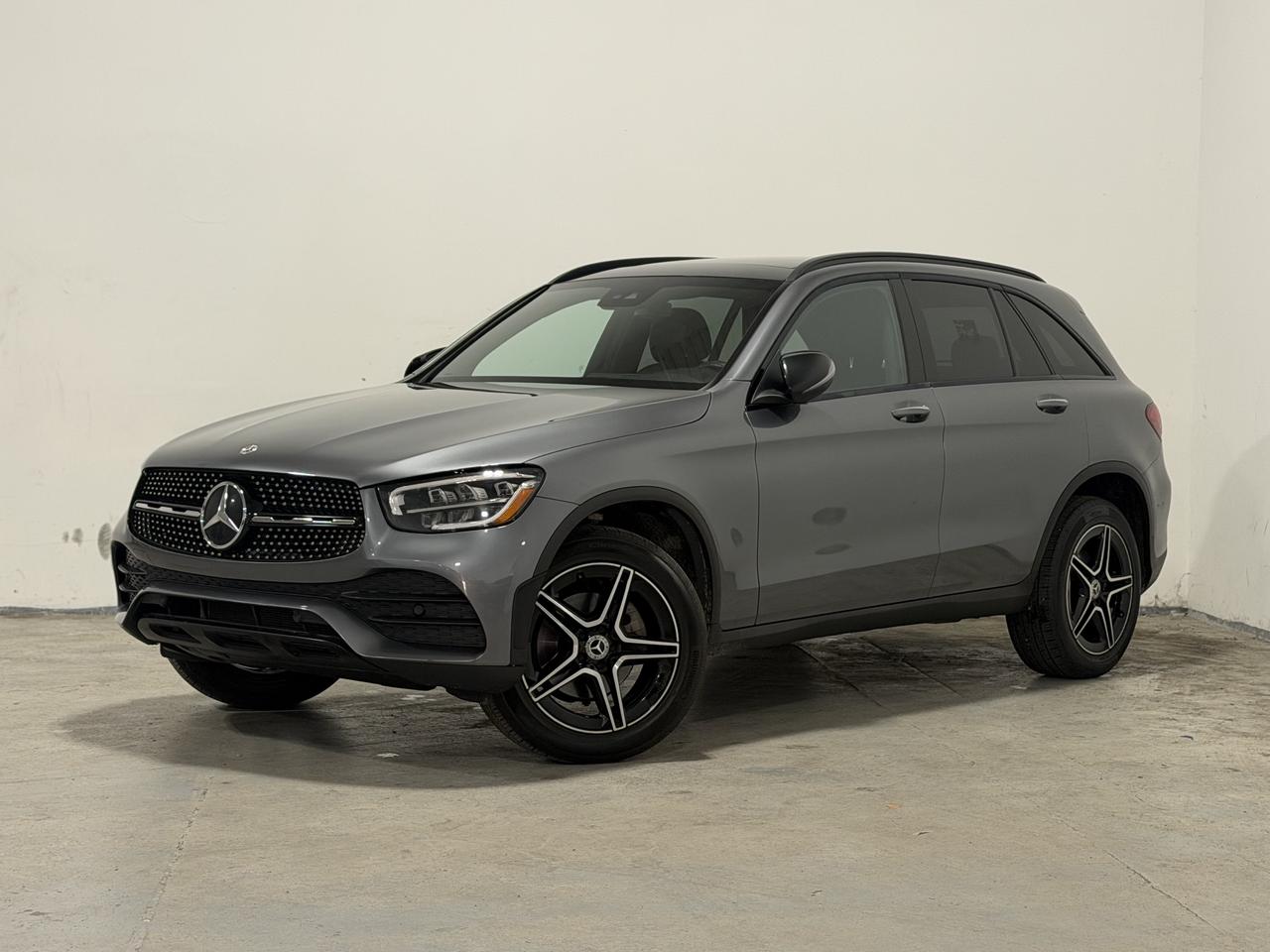 2022 Mercedes-Benz GLC-Class GLC 300 | AMG PACKAGE | NIGHT PACKAGE | CARPLAY - Photo #1