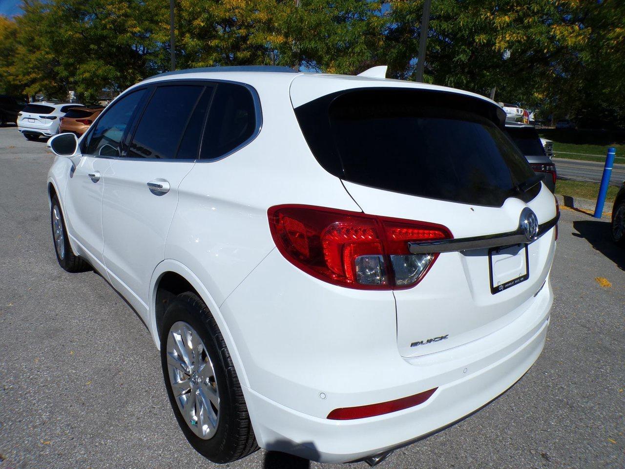 2017 Buick Envision Essence Photo