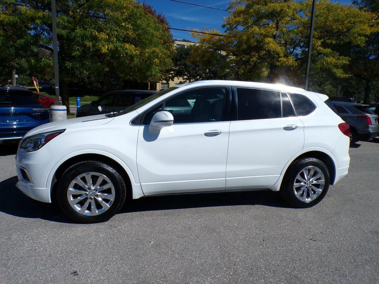 2017 Buick Envision Essence Photo