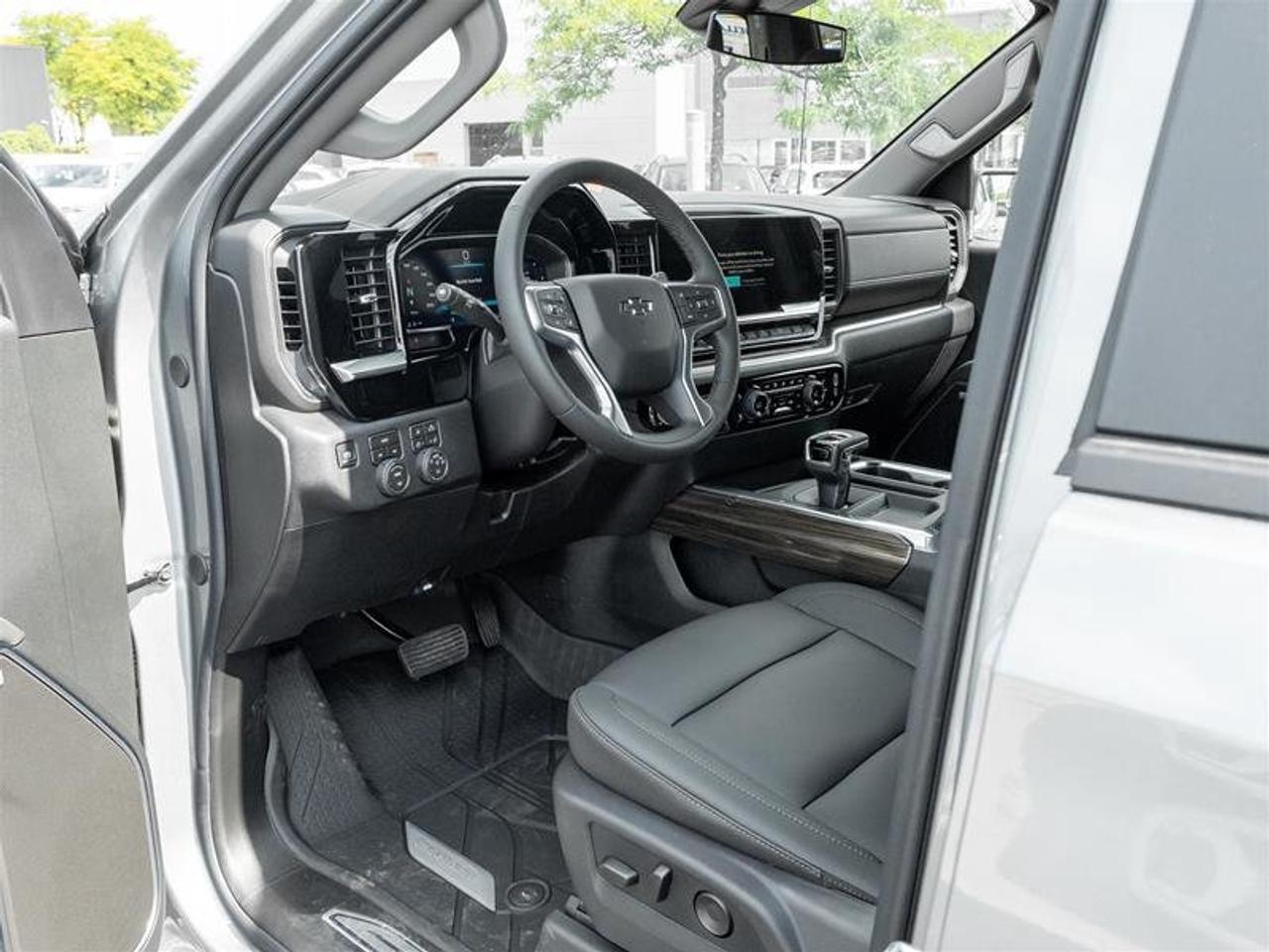 2026 Chevrolet Silverado 1500 RST Photo