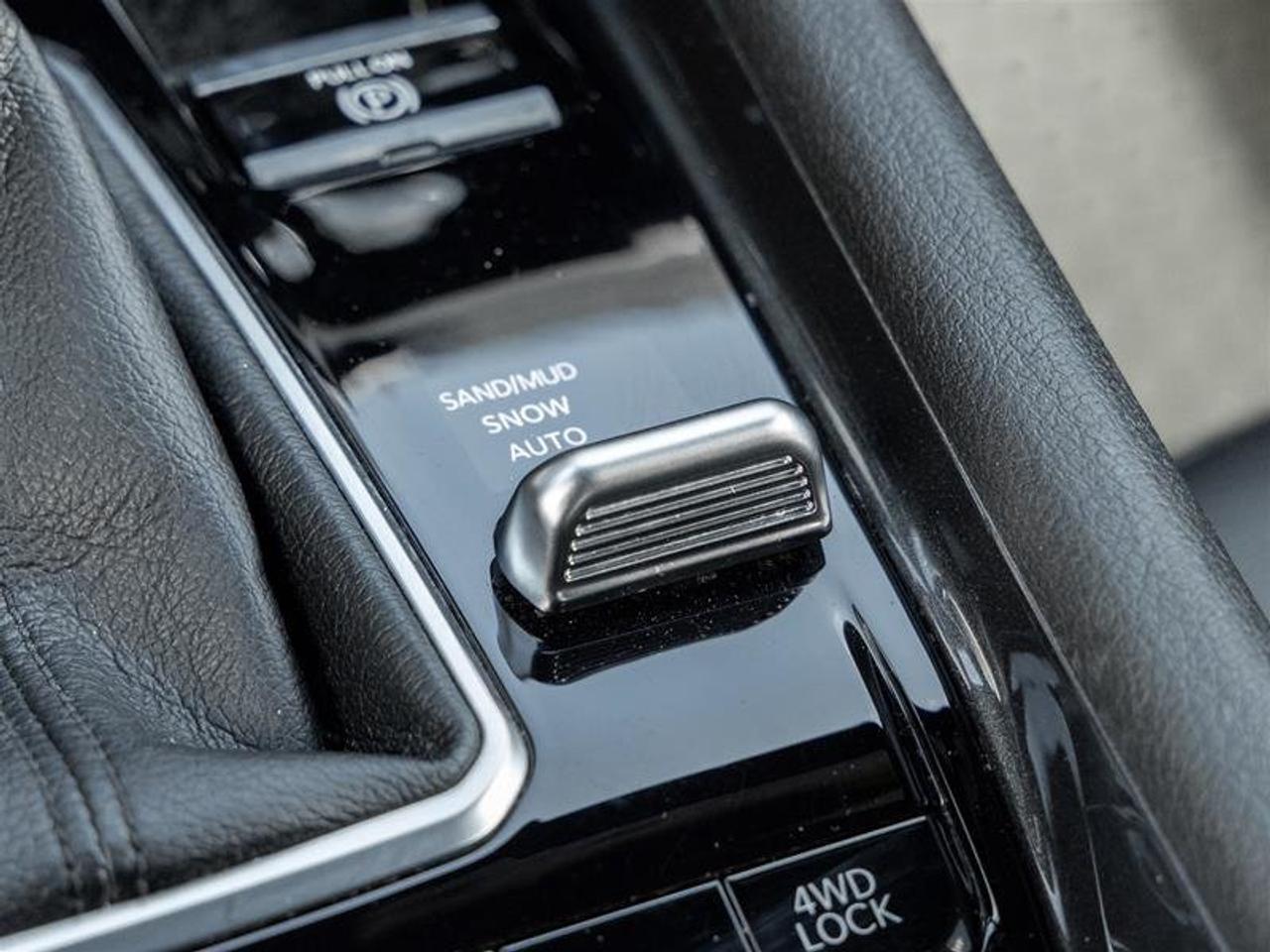 2025 Jeep Compass NORTH 4X4 Photo