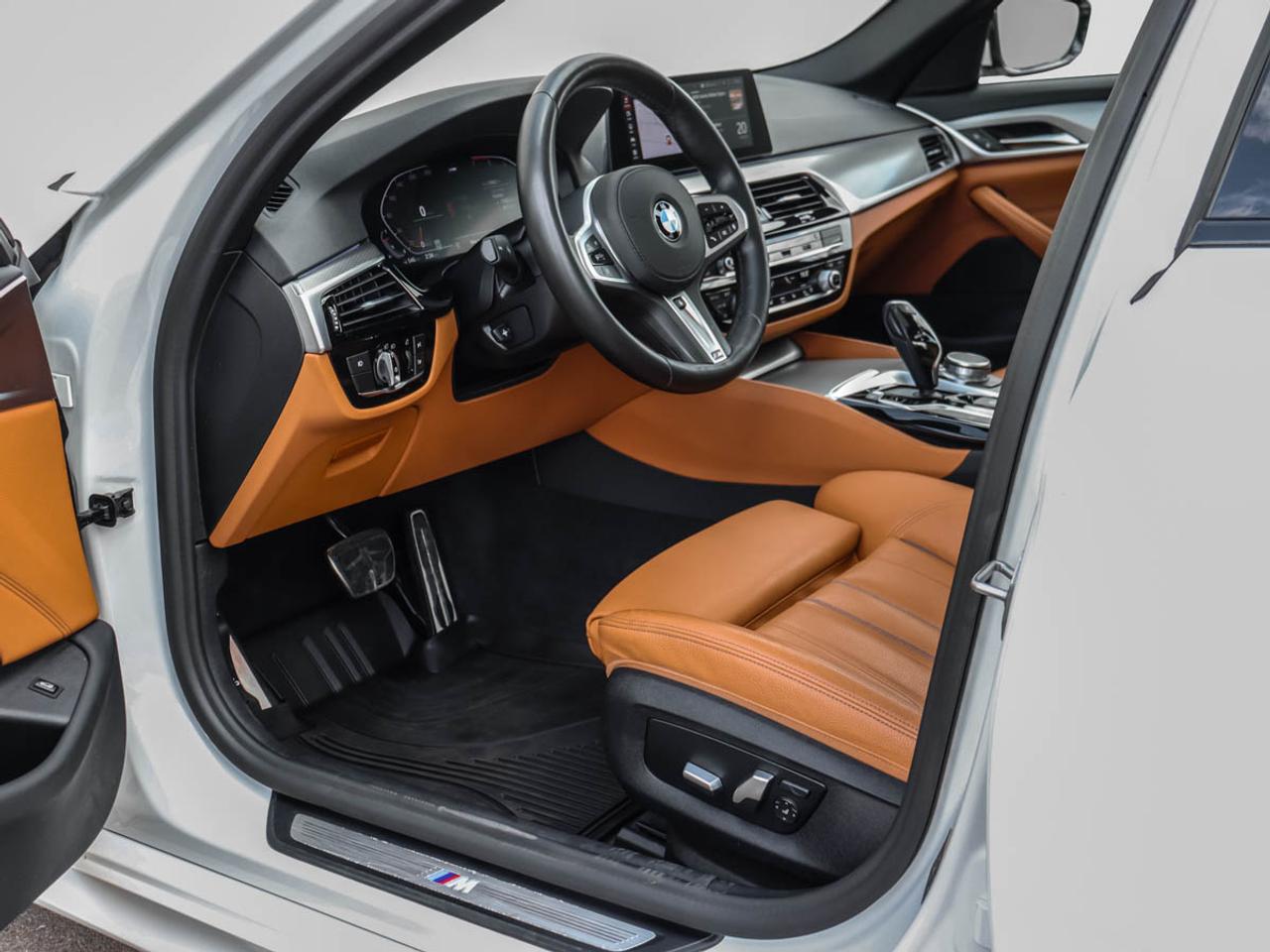 2020 BMW 5 Series 530i xDrive Sedan Photo
