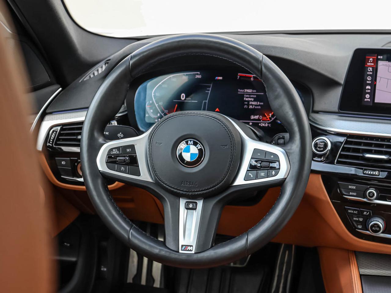 2020 BMW 5 Series 530i xDrive Sedan Photo