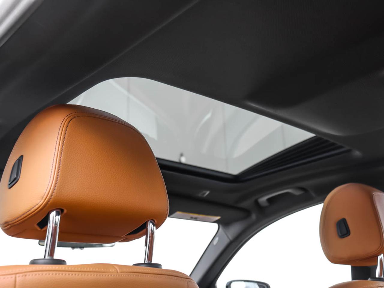 2020 BMW 5 Series 530i xDrive Sedan Photo