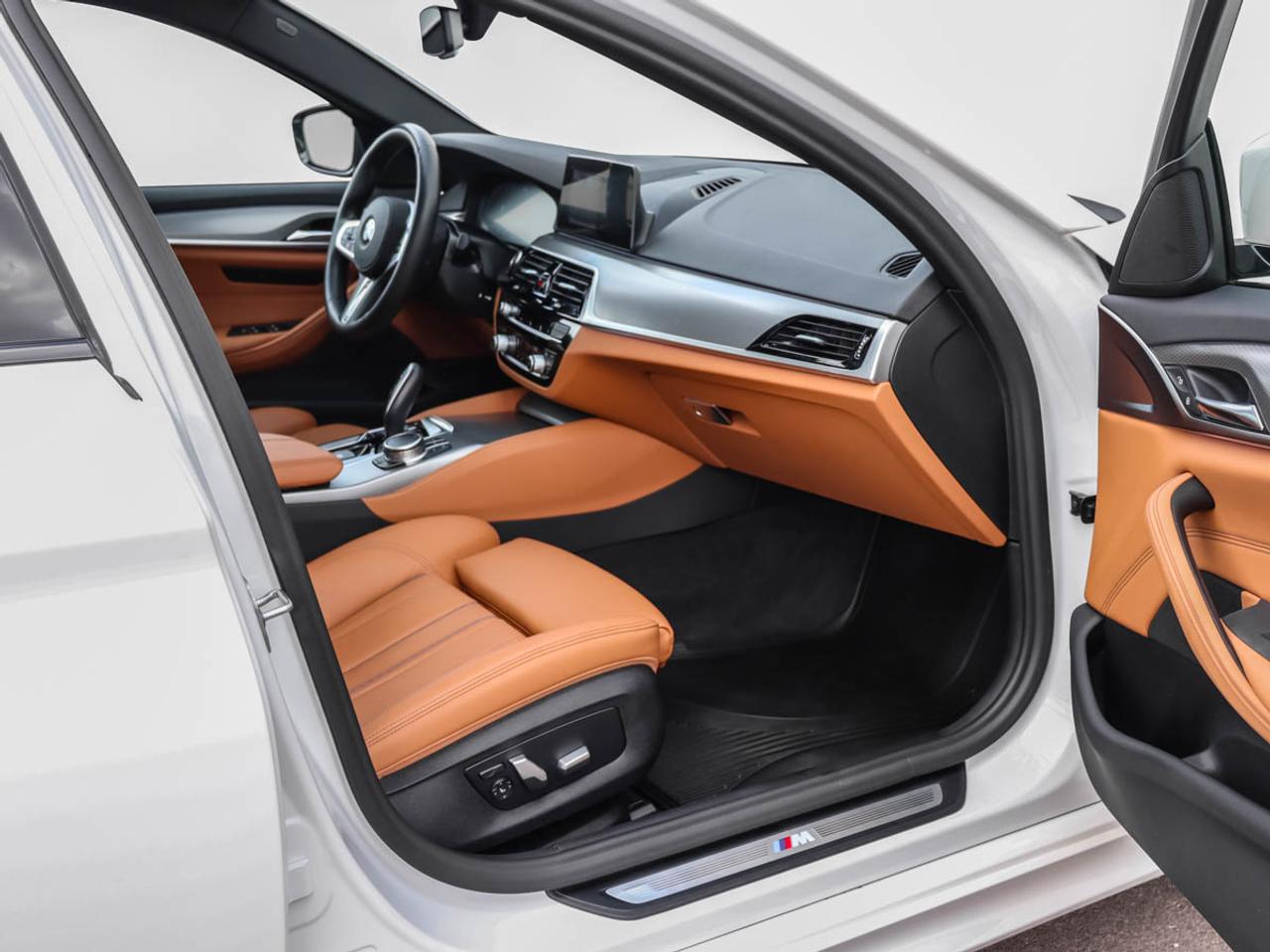 2020 BMW 5 Series 530i xDrive Sedan Photo