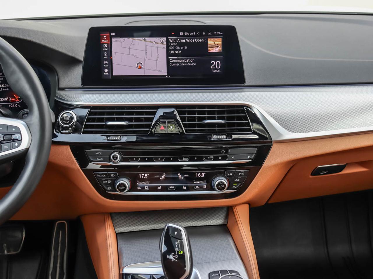 2020 BMW 5 Series 530i xDrive Sedan Photo