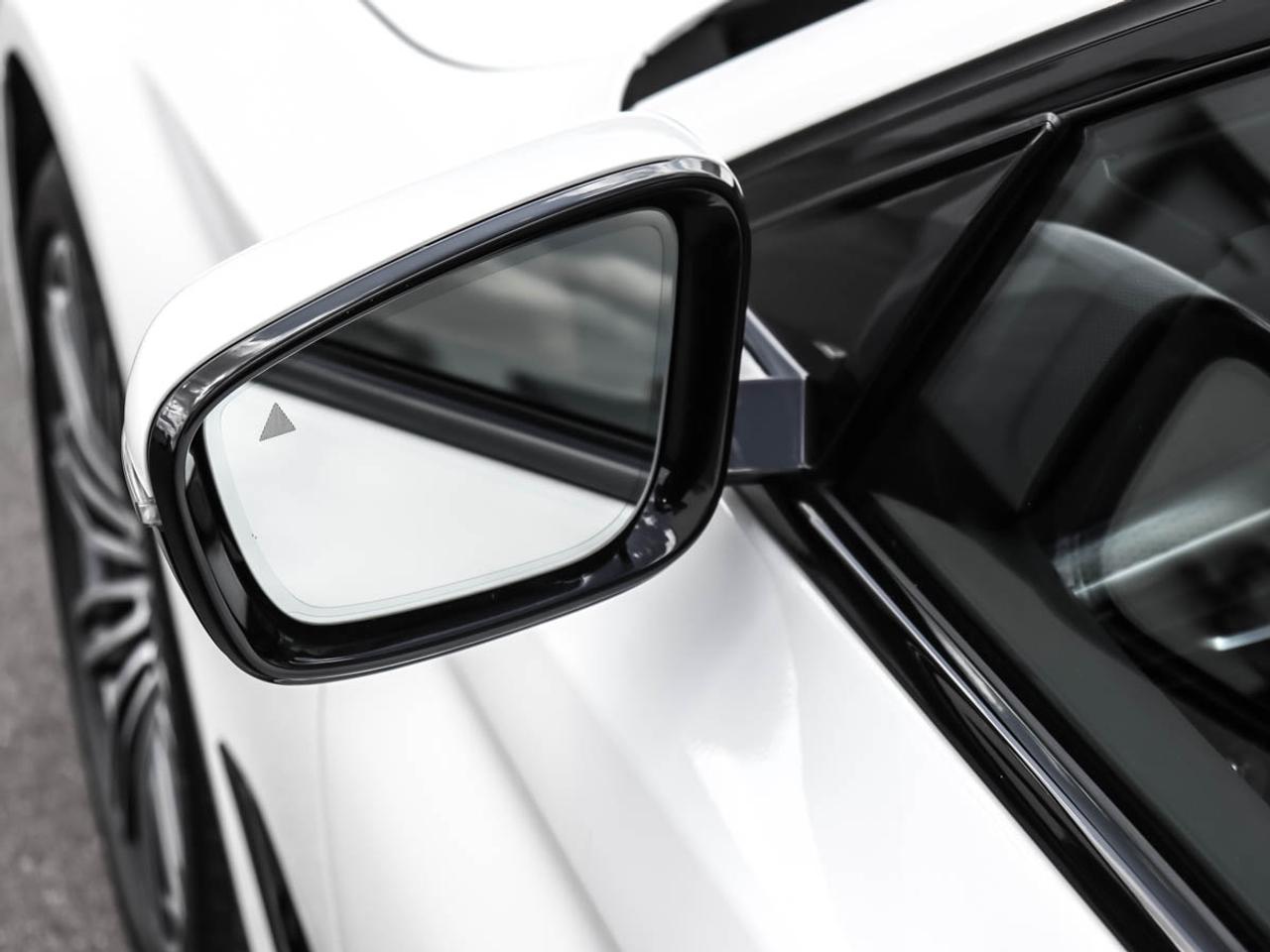 2020 BMW 5 Series 530i xDrive Sedan Photo