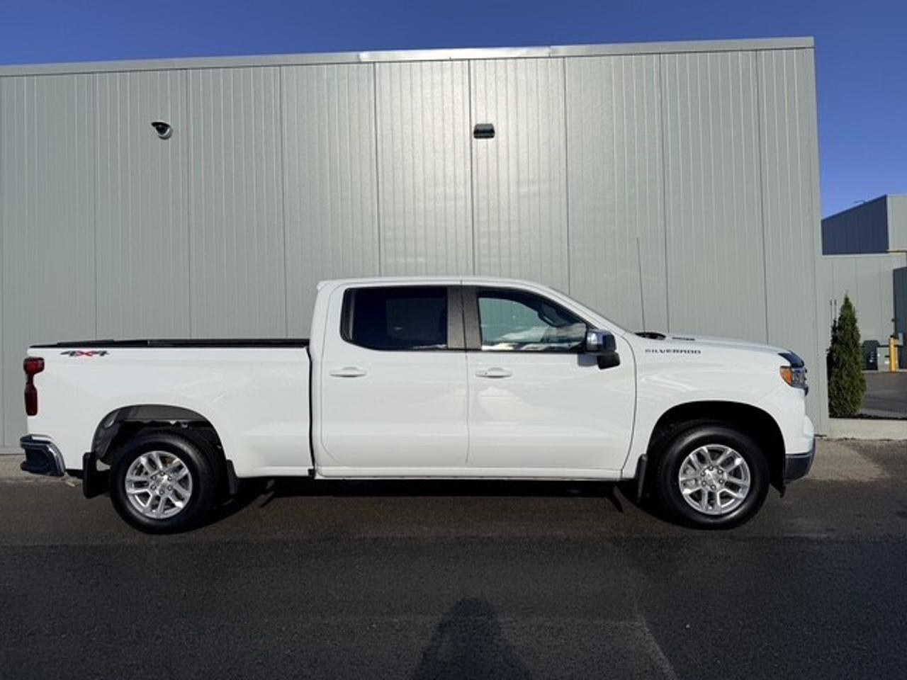 2026 Chevrolet Silverado 1500 Crew Cab Standard Box 4-Wheel Drive LT Photo