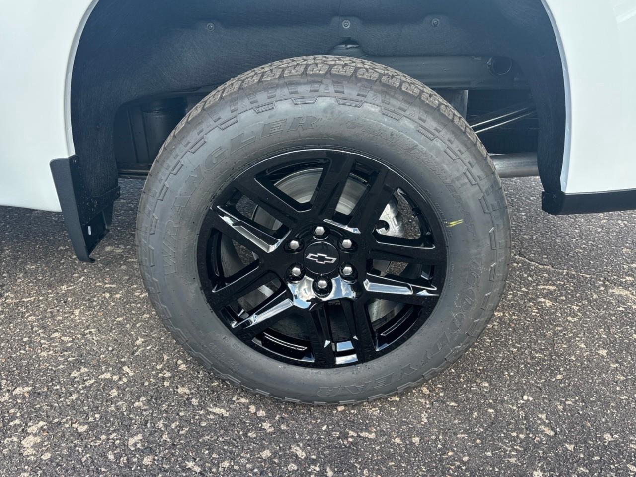 2026 Chevrolet Silverado 1500 LT Trail Boss New 5 Passenger V8 Gas Powered Crew Cab 4X4 Truck with a 2 Factory Installed Lift, Heated Front Seats, Heated Steering Wheel and a 13.4 Diagonal Touchscreen Radio with Google Built-In, Wireless Apple Photo