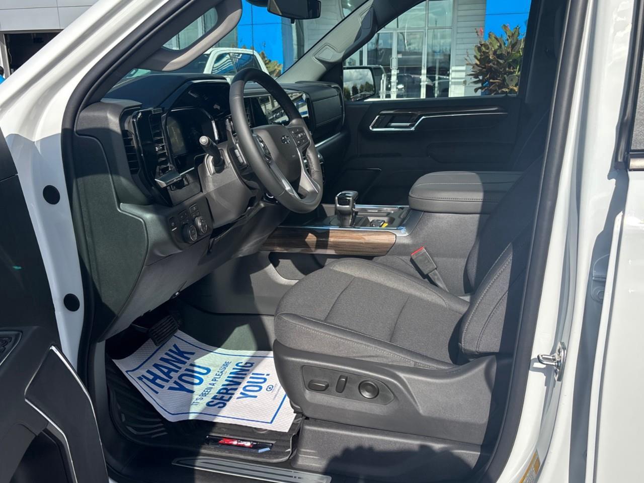 2026 Chevrolet Silverado 1500 LT Trail Boss New 5 Passenger V8 Gas Powered Crew Cab 4X4 Truck with a 2 Factory Installed Lift, Heated Front Seats, Heated Steering Wheel and a 13.4 Diagonal Touchscreen Radio with Google Built-In, Wireless Apple Photo