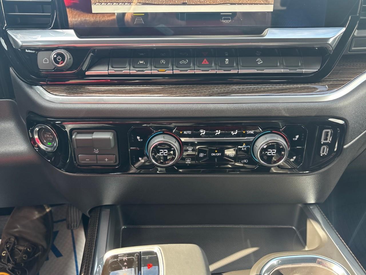 2026 Chevrolet Silverado 1500 LT Trail Boss New 5 Passenger V8 Gas Powered Crew Cab 4X4 Truck with a 2 Factory Installed Lift, Heated Front Seats, Heated Steering Wheel and a 13.4 Diagonal Touchscreen Radio with Google Built-In, Wireless Apple Photo