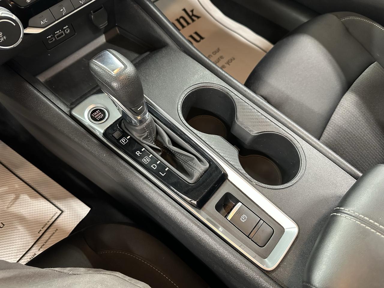 2021 Nissan Altima 2.5 SE Photo10