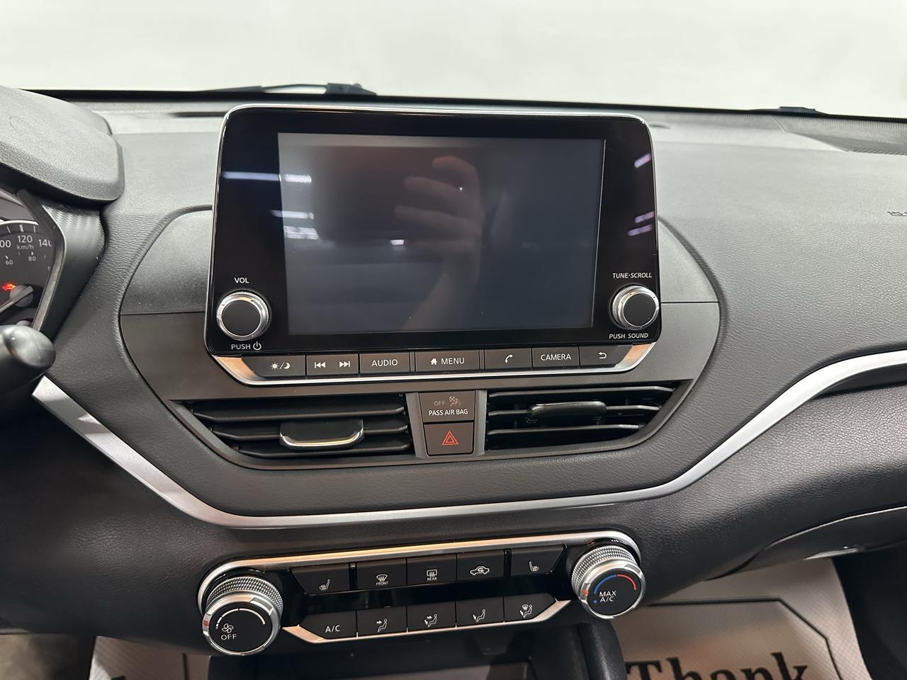 2021 Nissan Altima 2.5 SE Photo12