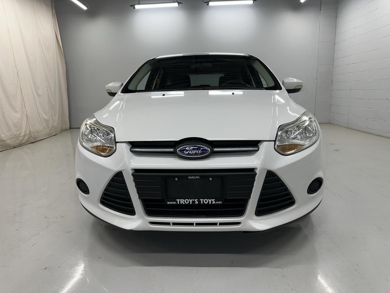 2013 Ford Focus 5DR HB SE Photo2