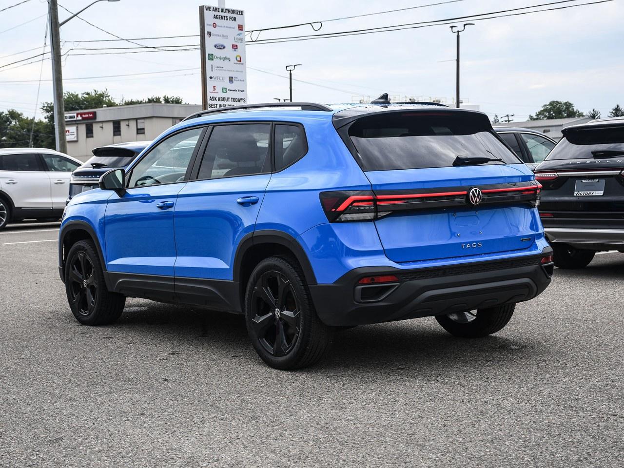 2026 Volkswagen Taos Comfortline Black Edition 4MOTION Photo1