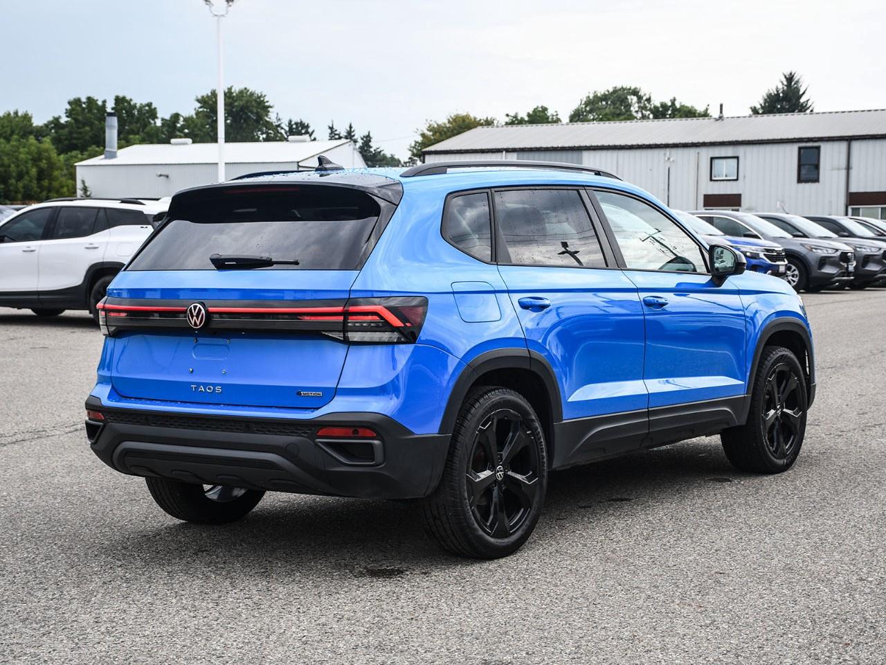 2026 Volkswagen Taos Comfortline Black Edition 4MOTION Photo