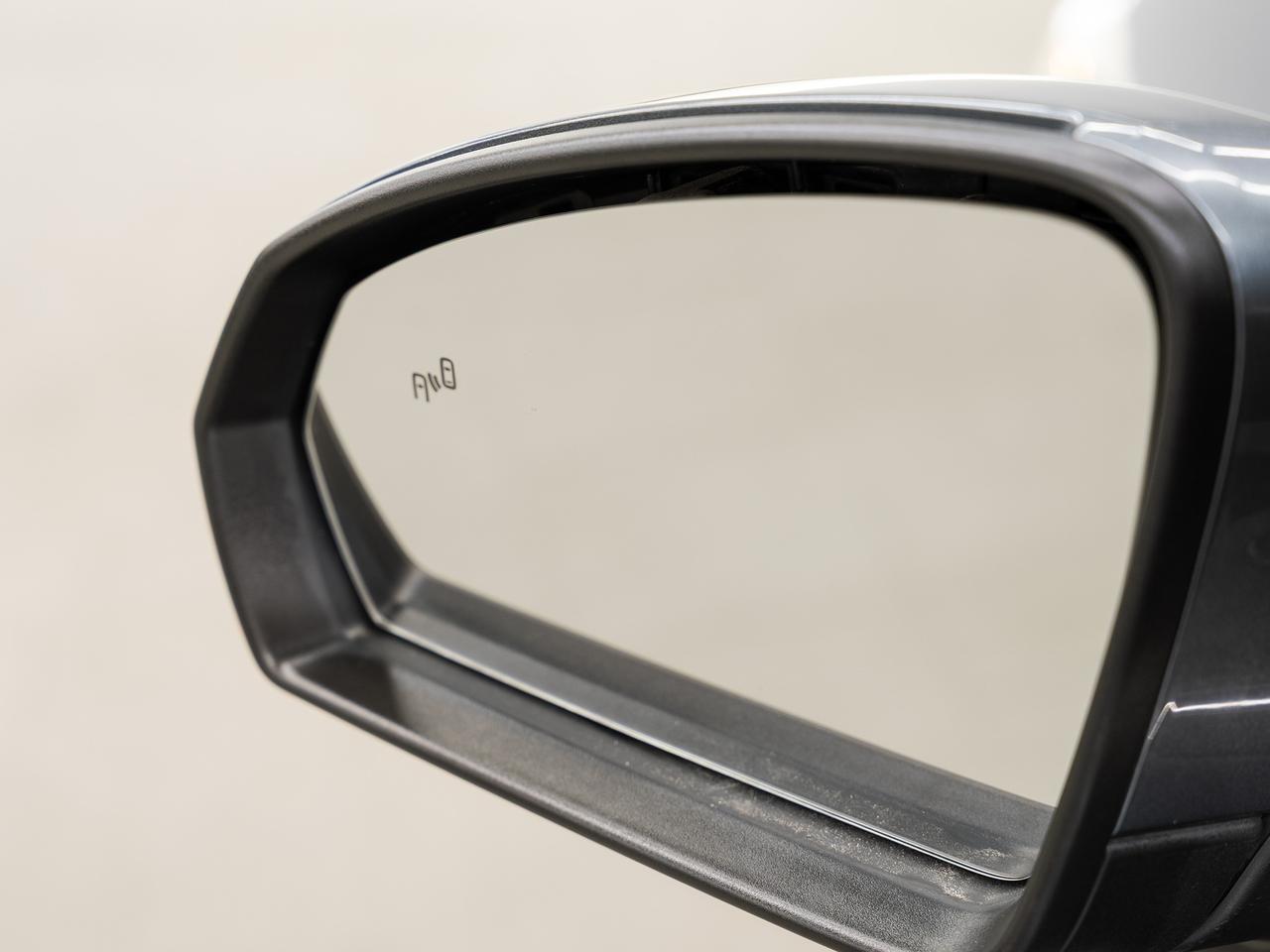 2022 Volkswagen Taos HIGHLINE AWD | Nav | Leather | Panoroof | CarPlay