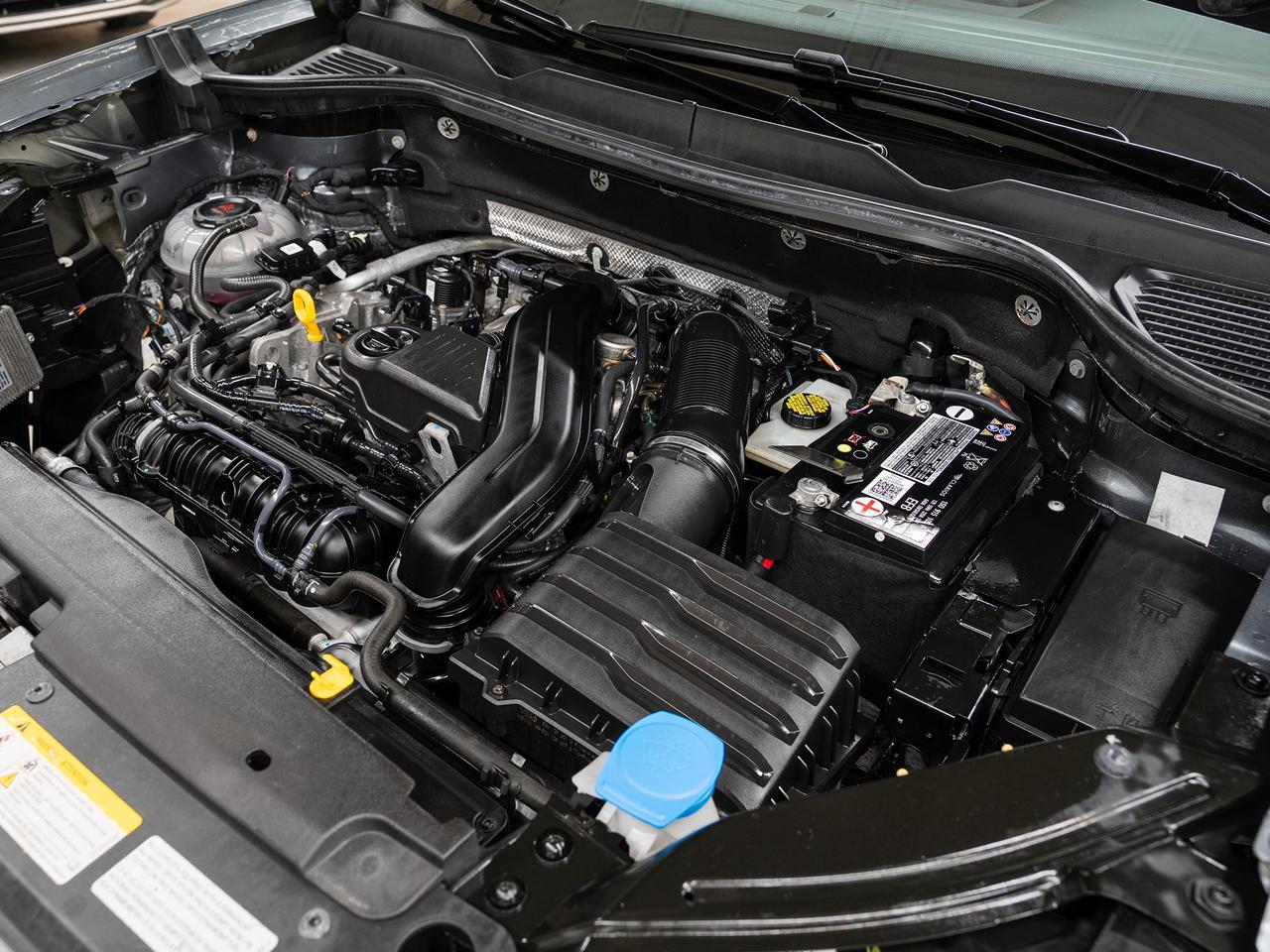 2022 Volkswagen Taos HIGHLINE AWD | Nav | Leather | Panoroof | CarPlay