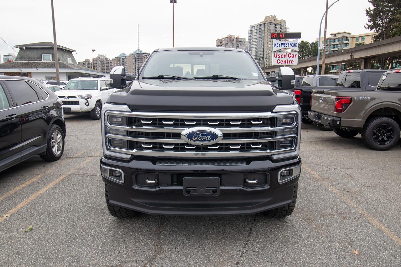 2023 Ford F-350 Platinum 4WD Crew Cab 6.75' Box Photo2