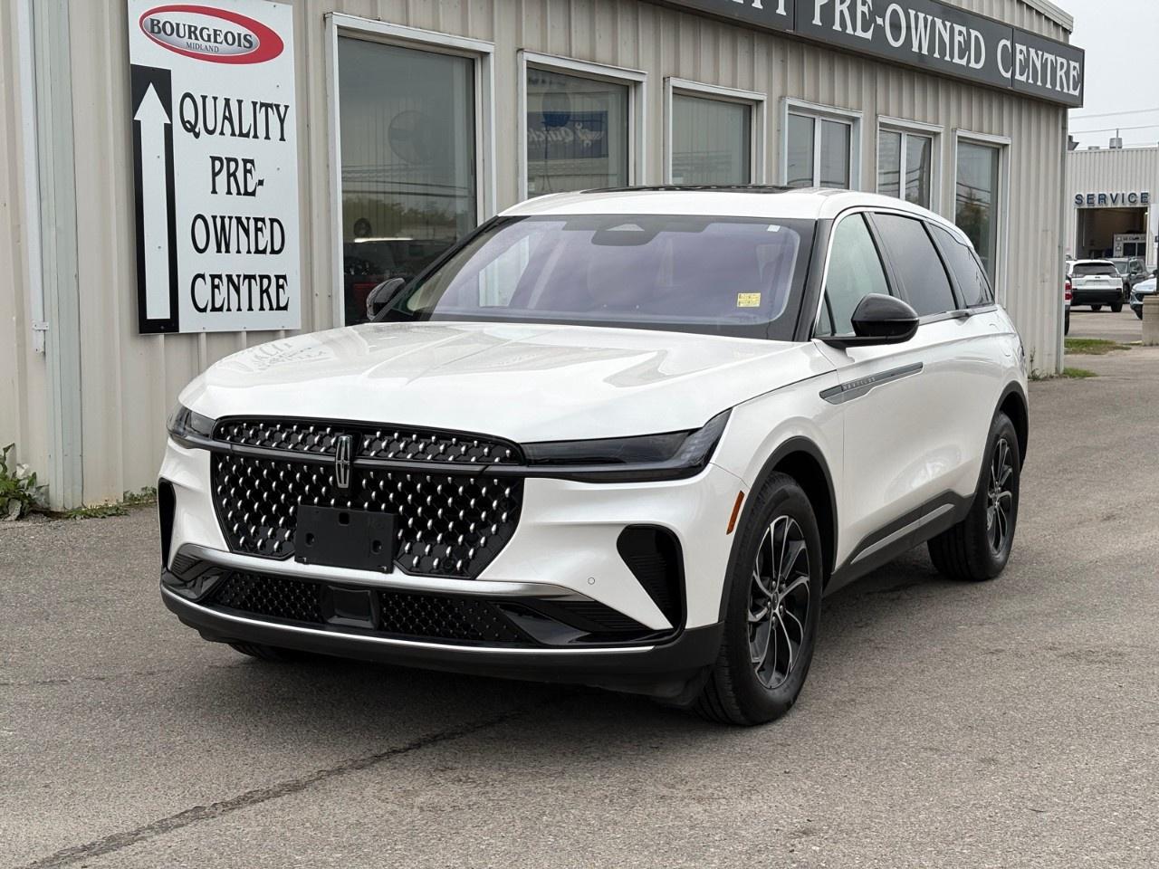 2025 Lincoln Nautilus Premiere AWD Photo5