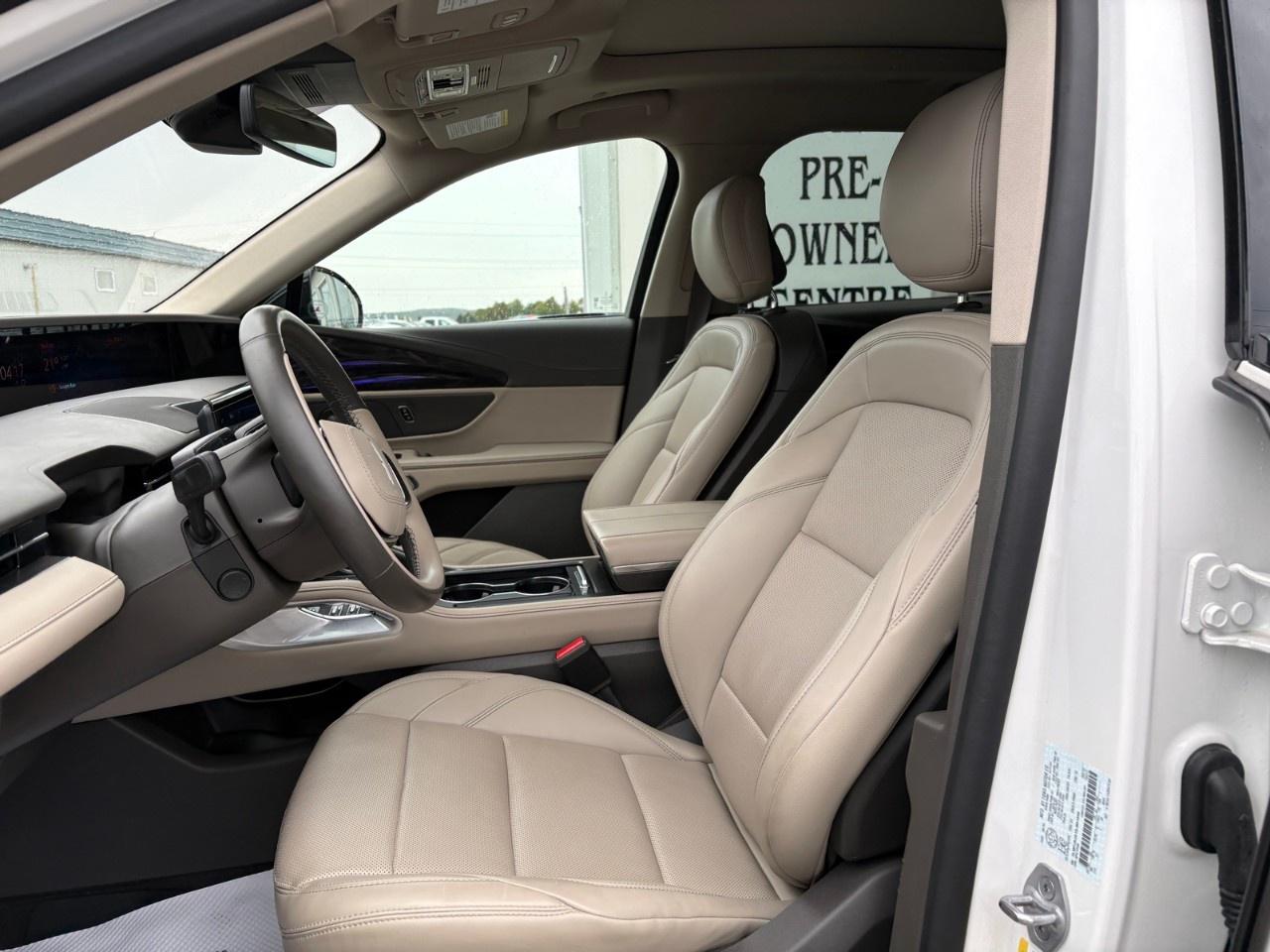 2025 Lincoln Nautilus Premiere AWD Photo