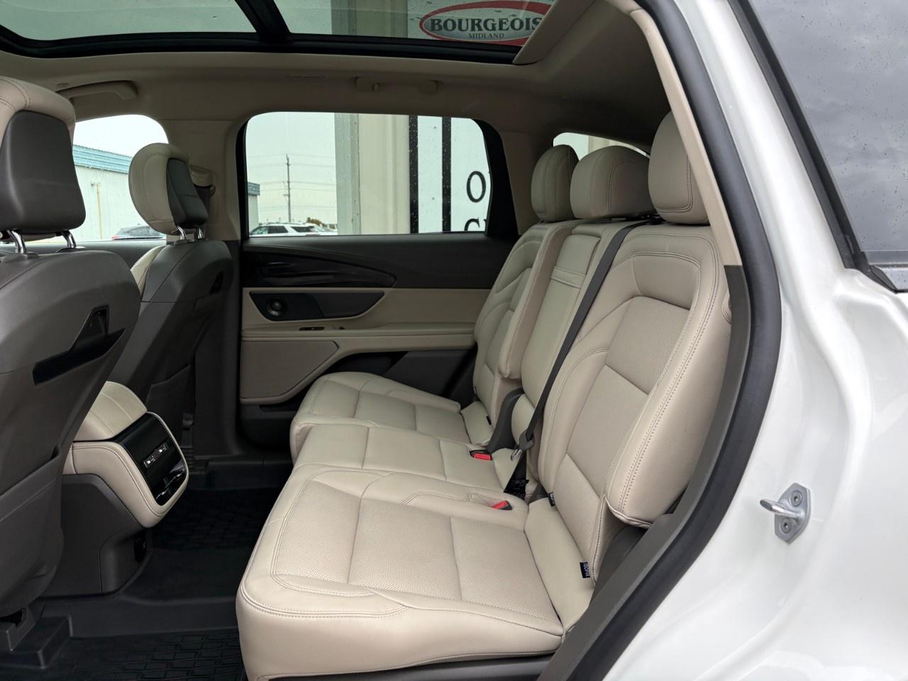 2025 Lincoln Nautilus Premiere AWD Photo