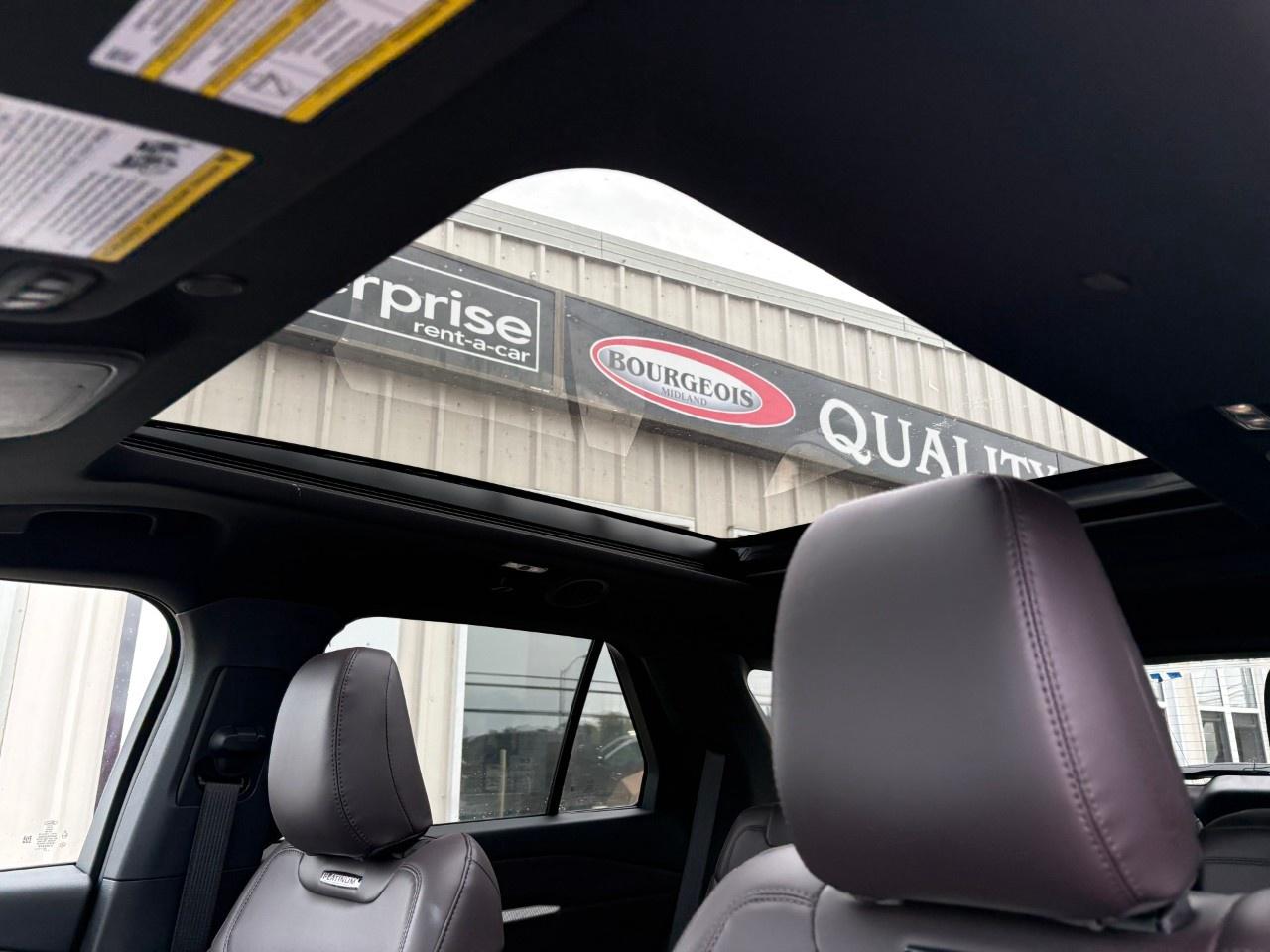 2026 Ford Explorer Platinum 4WD Photo