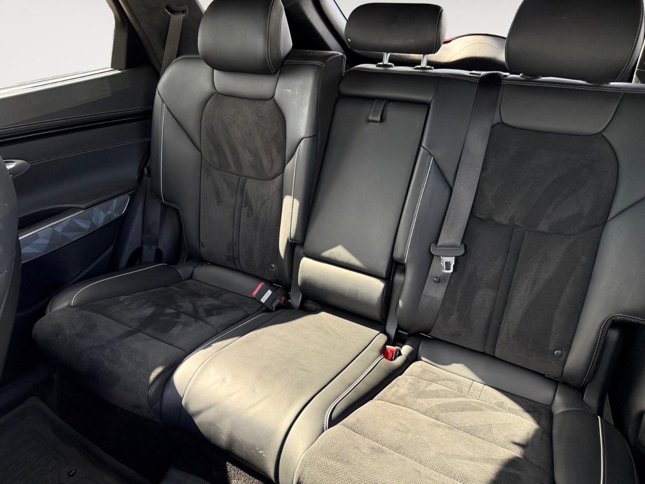 2022 Genesis GV70 2.5T Prestige AWD [V71SAA25KX63] Photo