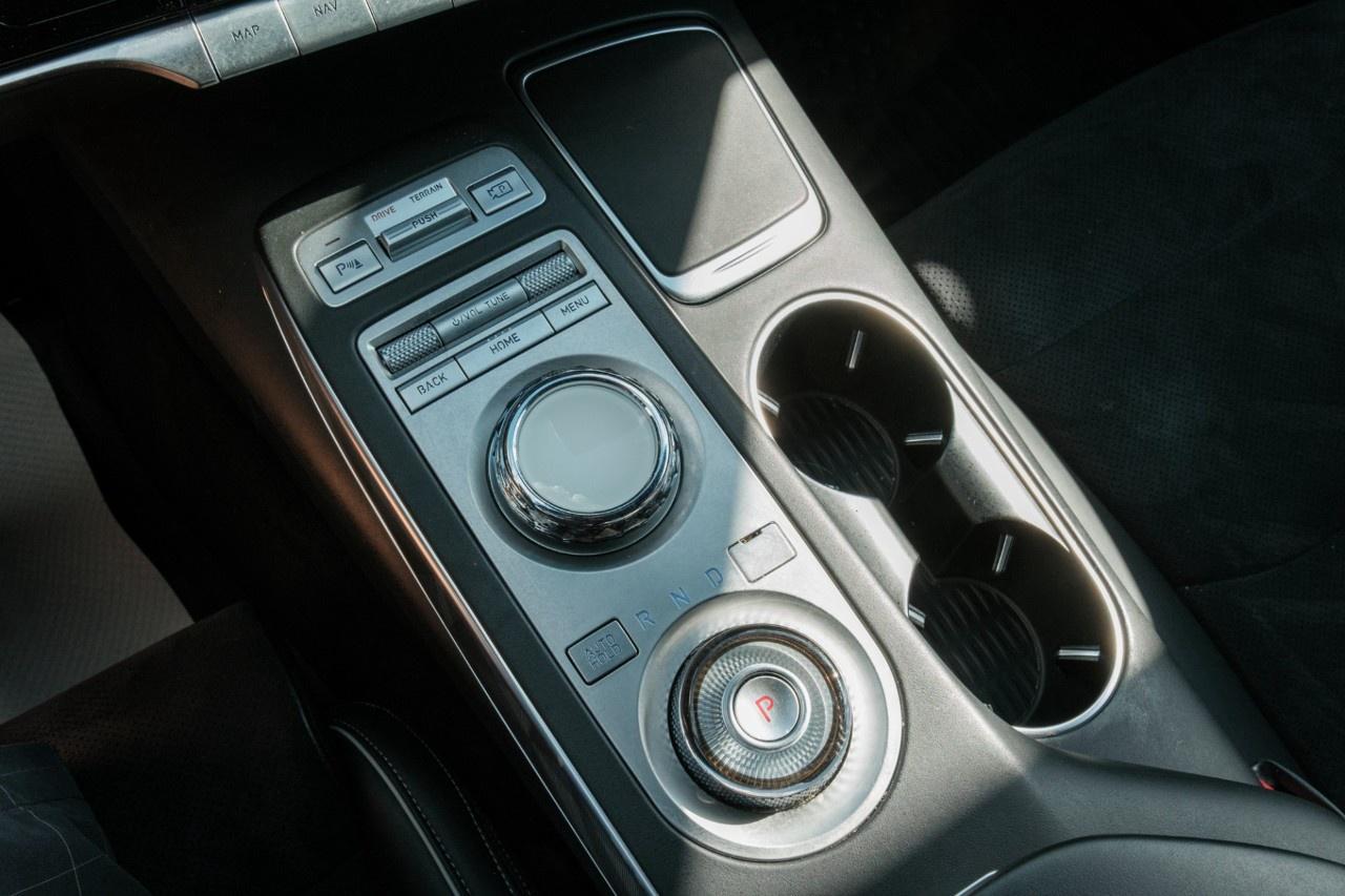 2022 Genesis GV70 2.5T Prestige AWD [V71SAA25KX63] Photo
