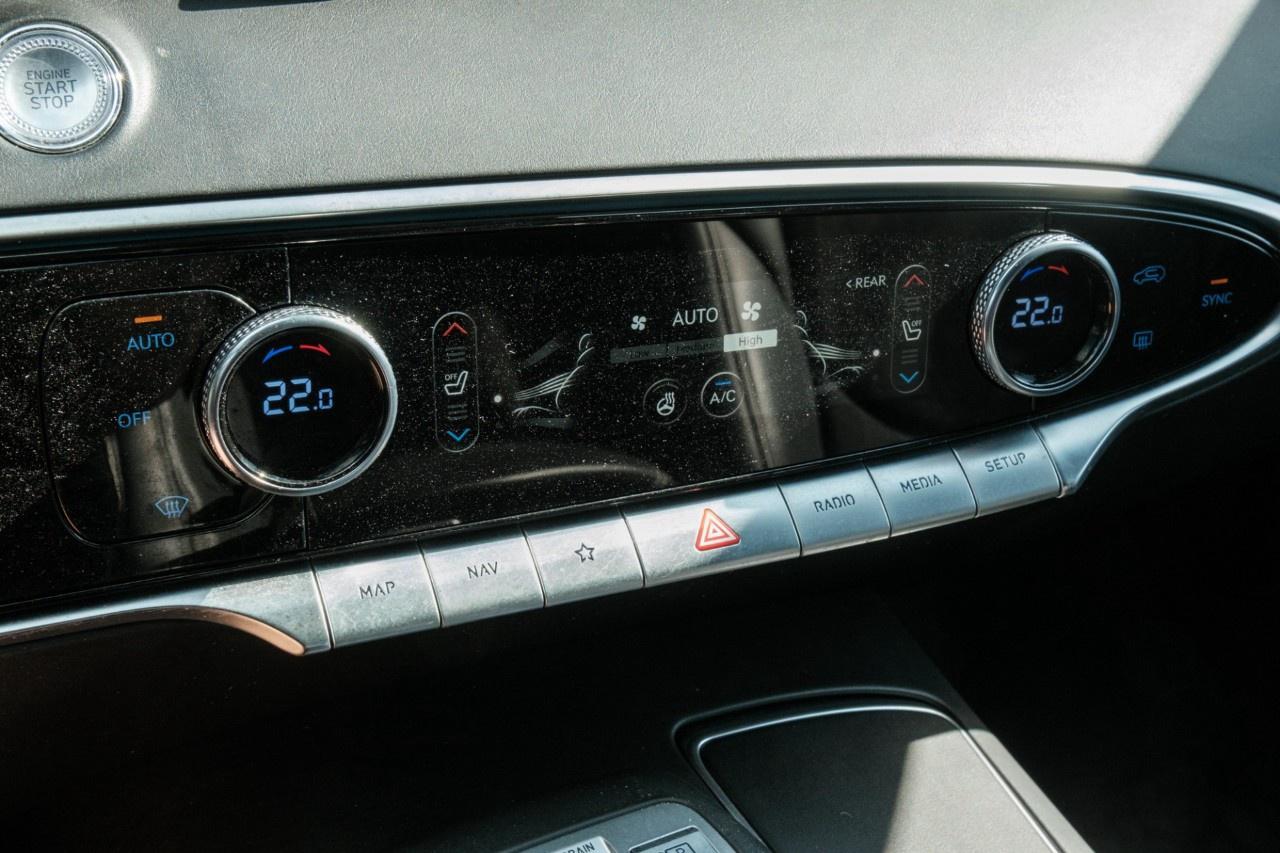 2022 Genesis GV70 2.5T Prestige AWD [V71SAA25KX63] Photo