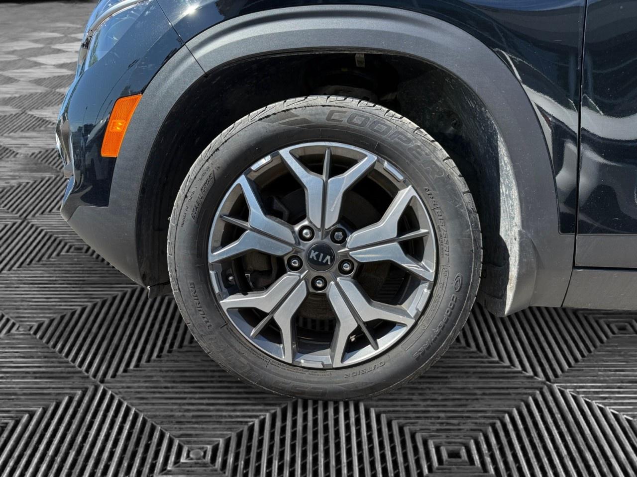 2021 Kia Seltos EX PREMIUM AWD Photo