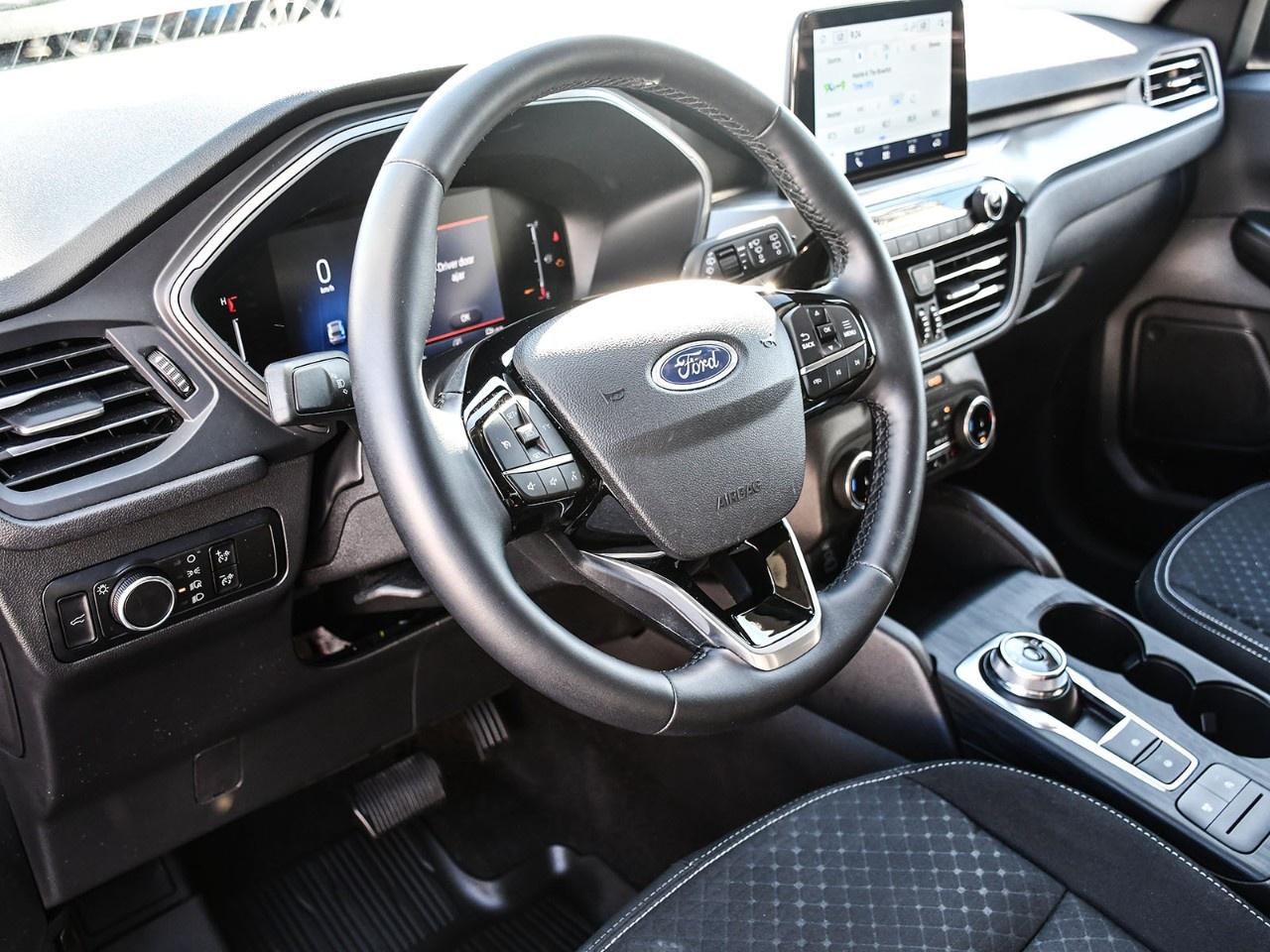 2025 Ford Escape Active AWD Photo