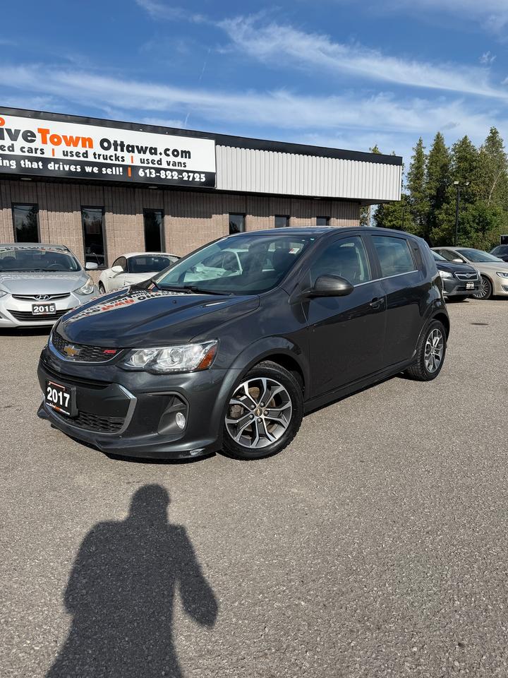 Used 2017 Chevrolet Sonic LT for sale in Ottawa, ON